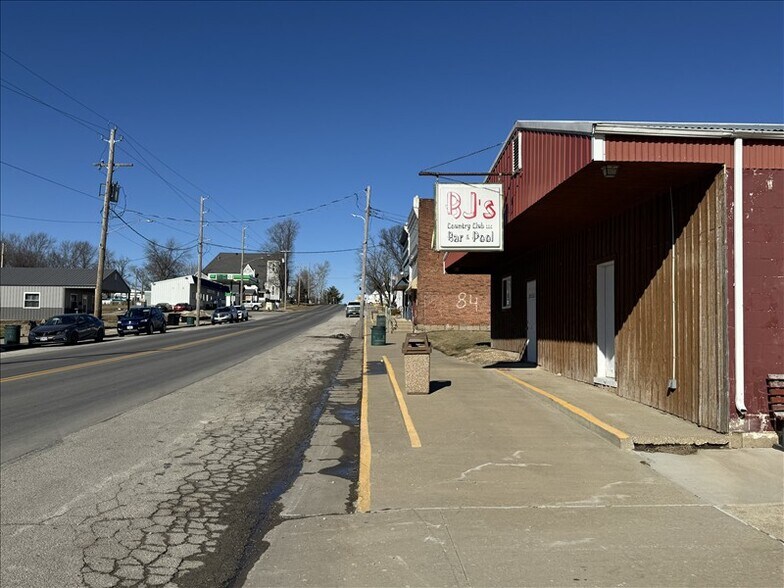 More Photos Of 205 N Macon St, Bevier Restaurant For Sale