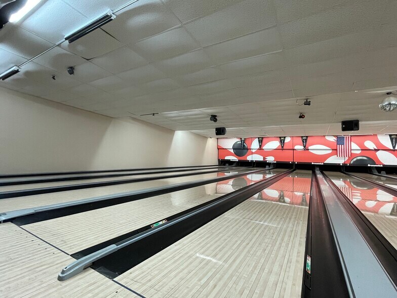 More Photos Of 8085 Highway 51, Minocqua Sports And Entertainment For Sale