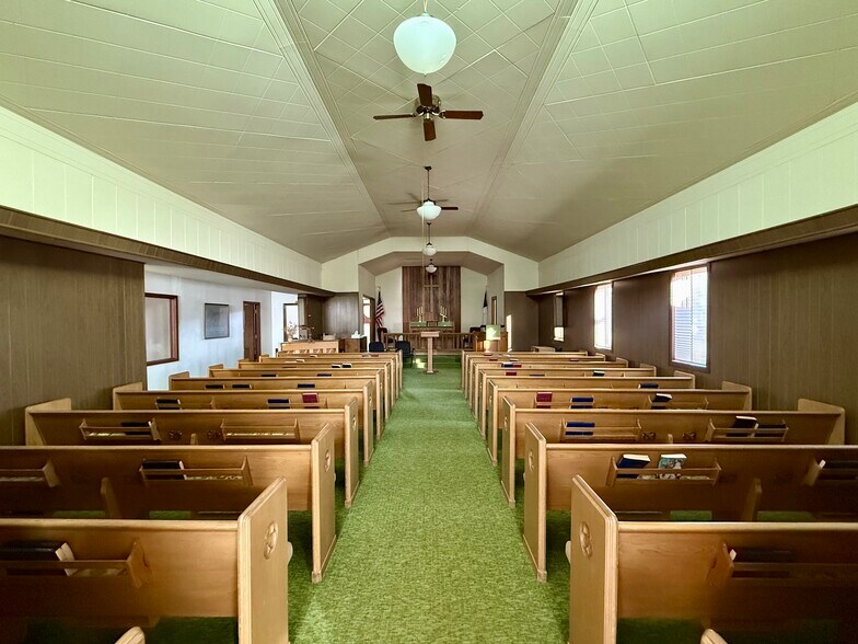 More Photos Of 209 1st N st, Hingham Religious Facility For Sale