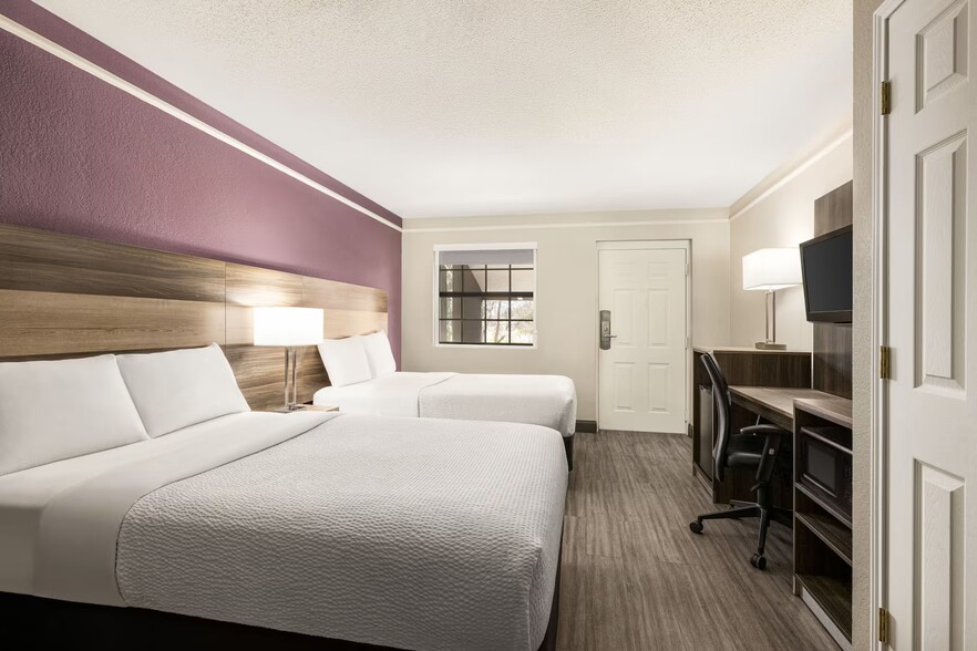 More Photos Of 6511 W Military Dr, San Antonio Hotel For Sale