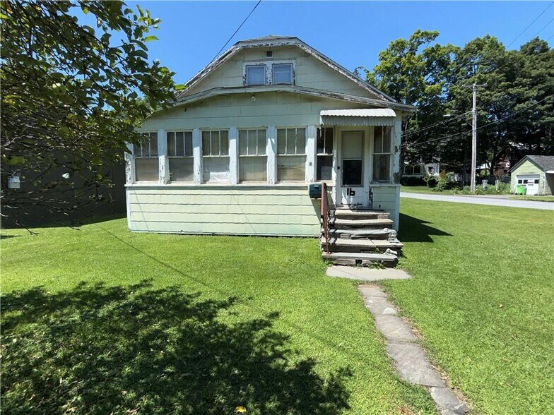 More Photos Of 24 Oneida St, Oneonta Restaurant For Sale
