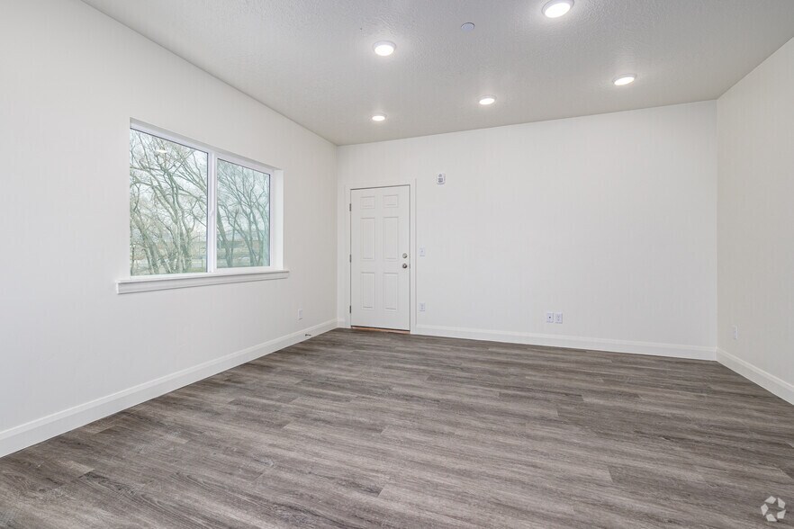 More Photos Of 36 W 1600 N, Sunset Apartments For Sale