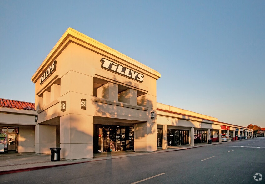 More Photos Of 5353 Almaden Expy, San Jose Unknown For Lease