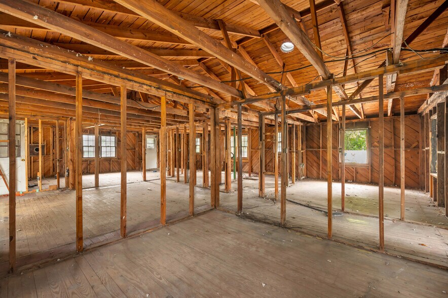 More Photos Of 100 Williams Love Grove Ch Rd, Hampstead Office For Sale