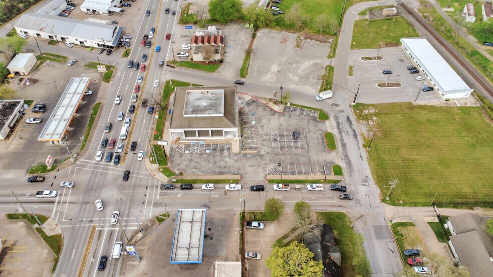 More Photos Of 1100 Jackson St, Richmond Freestanding For Sale