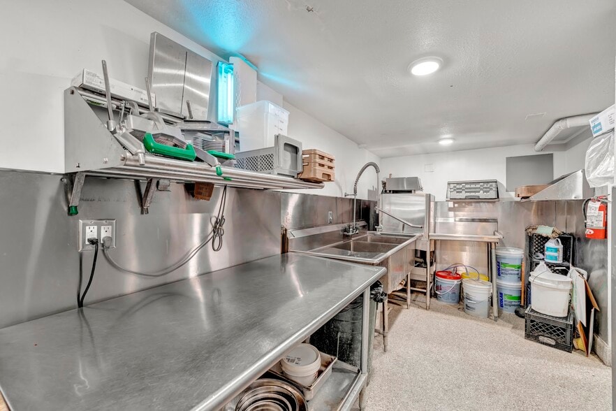 More Photos Of 121 W Main St, Trinidad General Retail For Sale