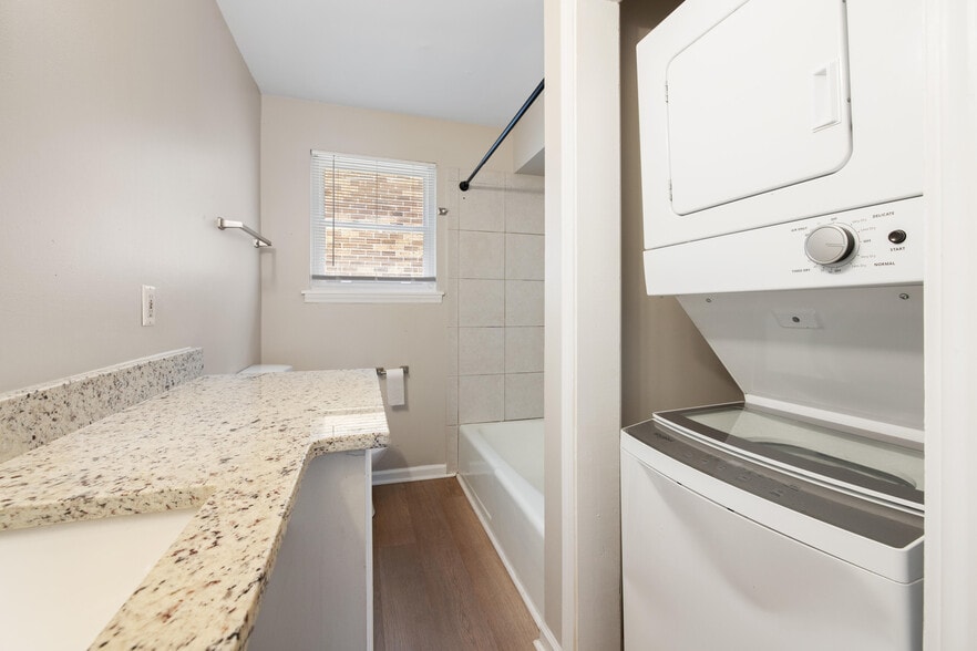 More Photos Of 2107 Rondo St, Charleston Apartments For Sale