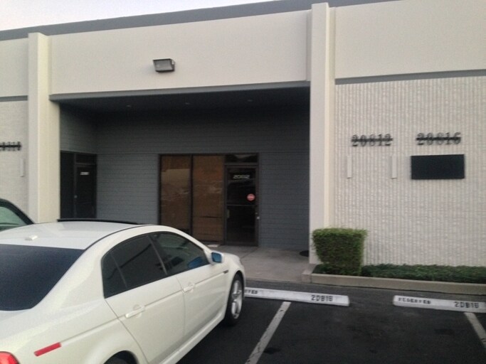More Photos Of 20802-20816 Plummer St, Chatsworth Light Manufacturing For Lease