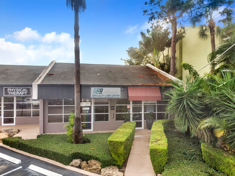 More Photos Of 2500-2550 NE 15th Ave, Wilton Manors Loft Creative Space For Sale