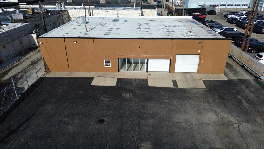 Primary Photo Of 5306-5312 N Keystone Ave, Indianapolis Showroom For Lease
