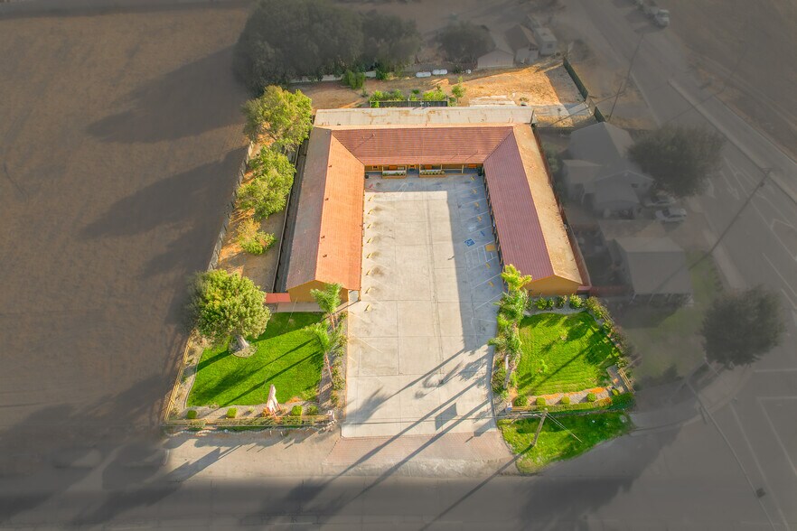 More Photos Of 2509 E Pacheco Blvd, Los Banos Hotel For Sale