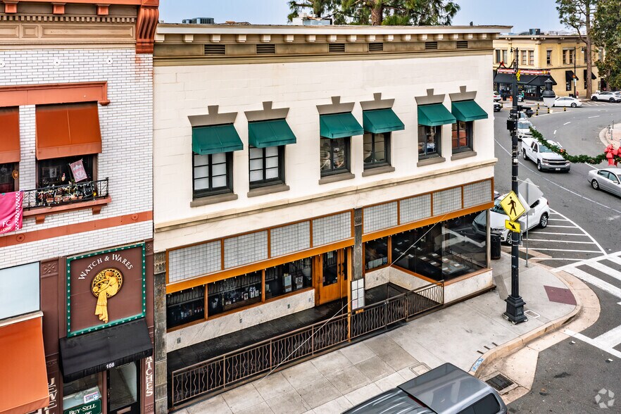 More Photos Of 30-36 Plaza Sq, Orange Loft Creative Space For Lease