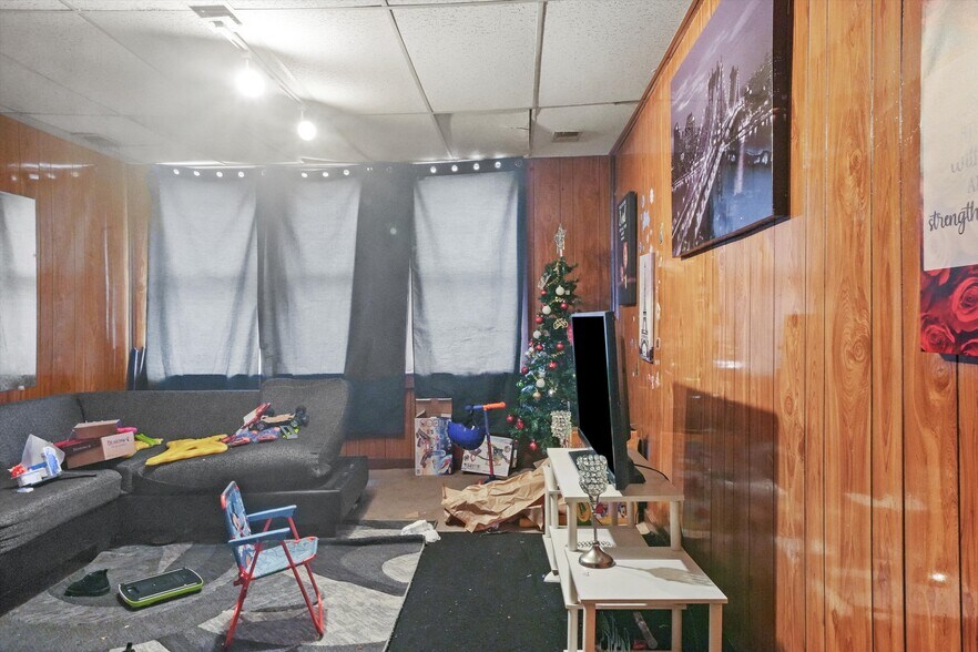 More Photos Of 4300-4310 W 16th St, Chicago Apartments For Sale