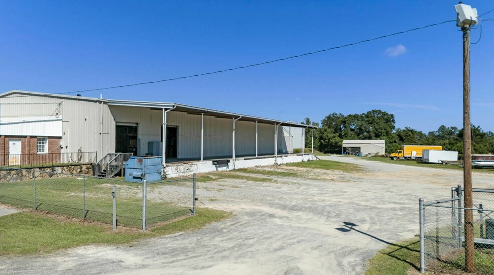 More Photos Of 1305 Dunbar Rd, Cayce Service For Lease