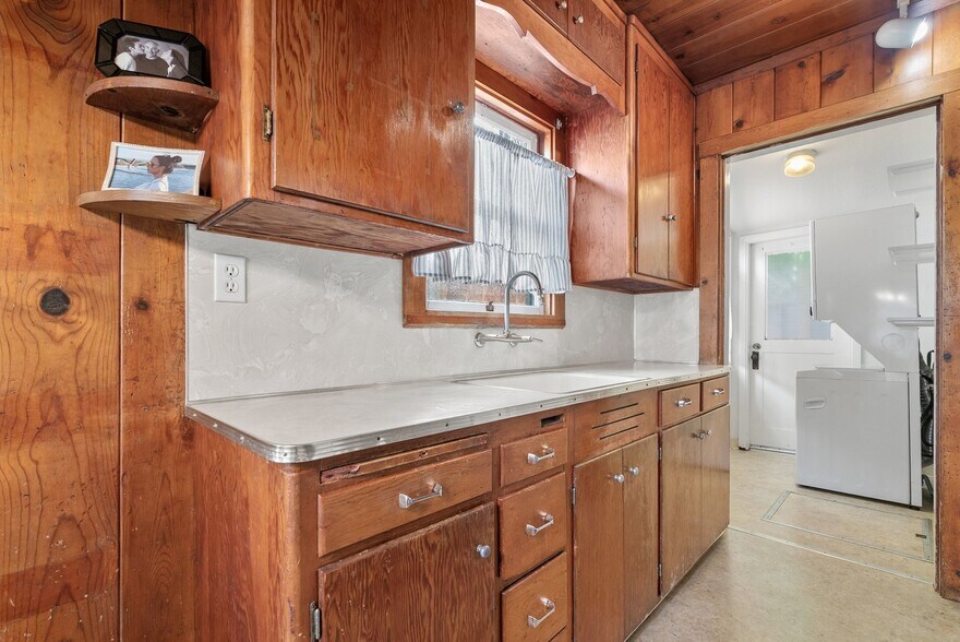 More Photos Of 516 Capitola Ave, Capitola Multifamily For Sale