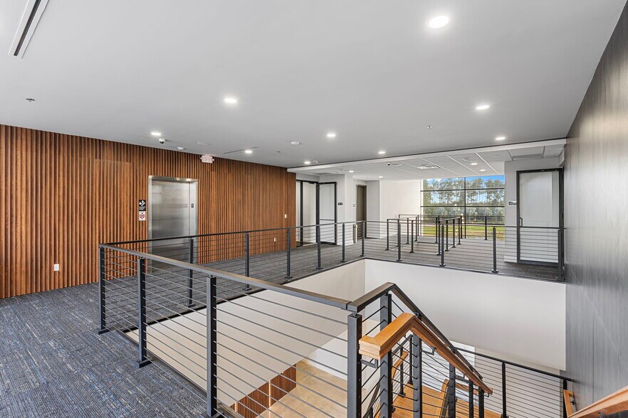 More Photos Of 1711 Amazing Way, Ocoee General Retail For Lease