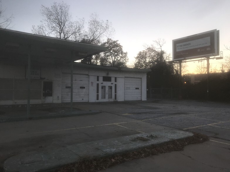 More Photos Of 669 Pryor St, Atlanta General Retail For Sale