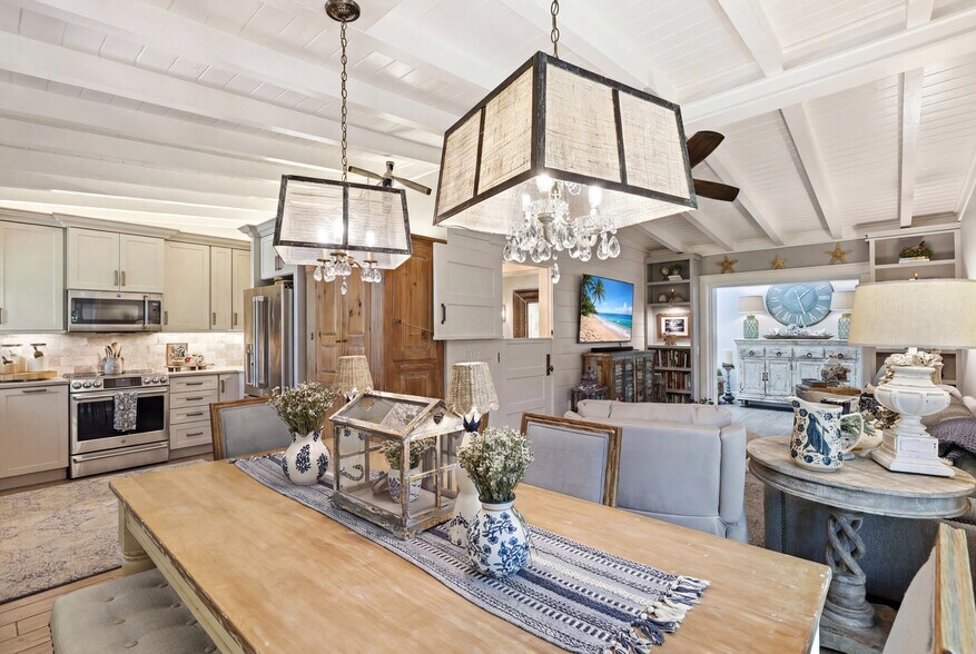More Photos Of 840 Myrtle Ter, Naples Freestanding For Sale
