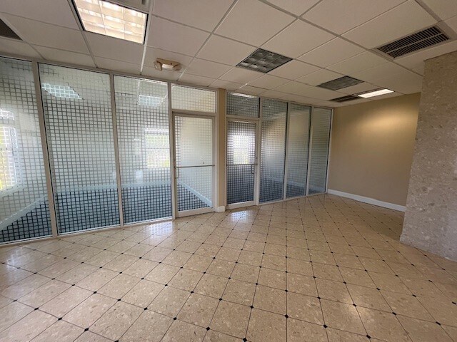 More Photos Of 2109 E Palm Ave, Tampa Loft Creative Space For Lease