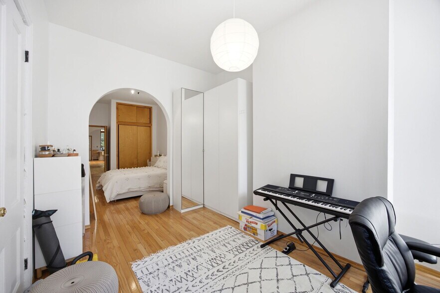 More Photos Of 317 Eckford St, Brooklyn Apartments For Sale