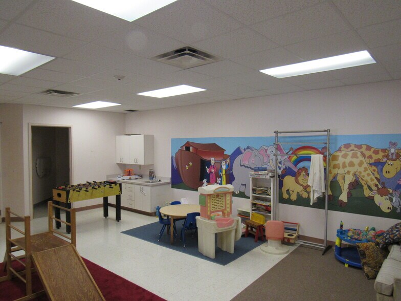 More Photos Of 92 Main St, East Windsor Religious Facility For Sale