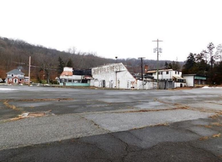 More Photos Of 974 Route 17, Southfields Restaurant For Sale