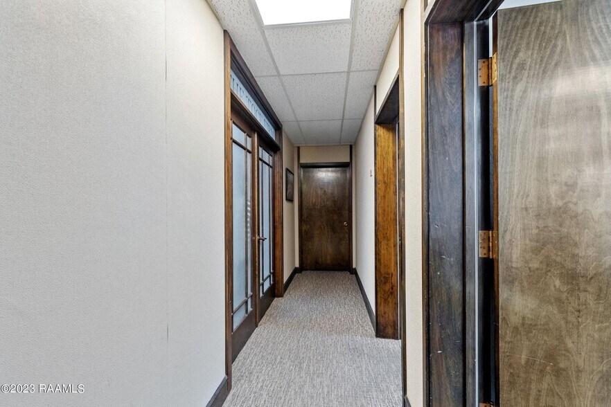 More Photos Of 969 Coolidge St, Lafayette Office For Lease