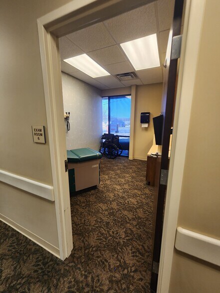 More Photos Of 8400 Northrun Medical Dr, Mechanicsville Office For Lease