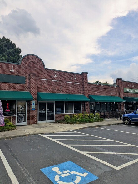 More Photos Of 590 E Chatham St, Cary General Retail For Lease