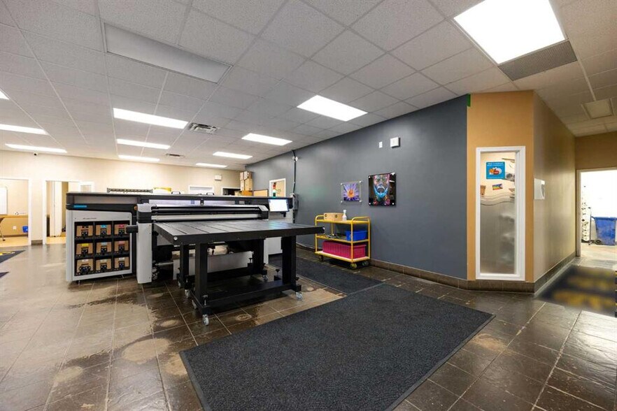 More Photos Of 195 Mackay Cres, Fort McMurray Warehouse For Sale