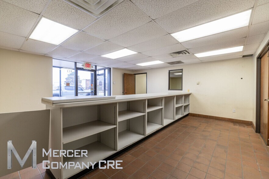 More Photos Of 813 SE 84th St, Oklahoma City Manufacturing For Sale