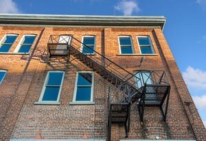 More Photos Of 1 Sherbrooke St E, Perth Office For Lease