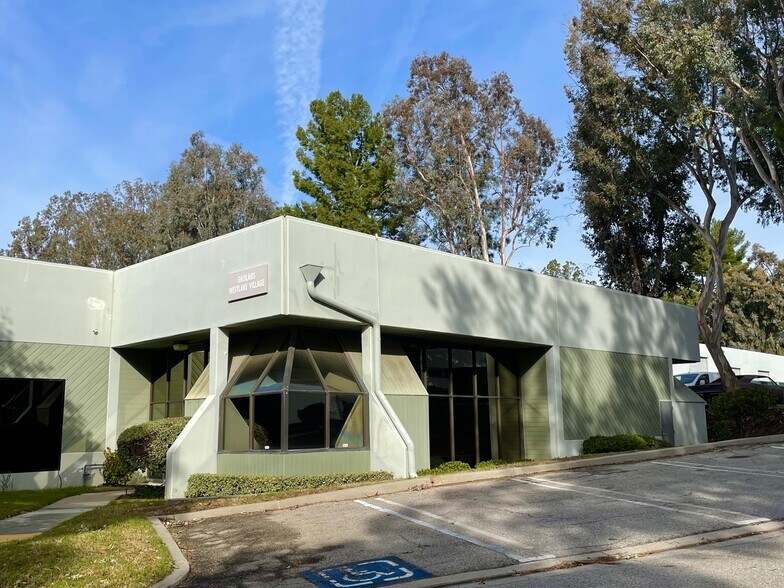 Primary Photo Of 31119 Via Colinas, Westlake Village Light Manufacturing For Sale