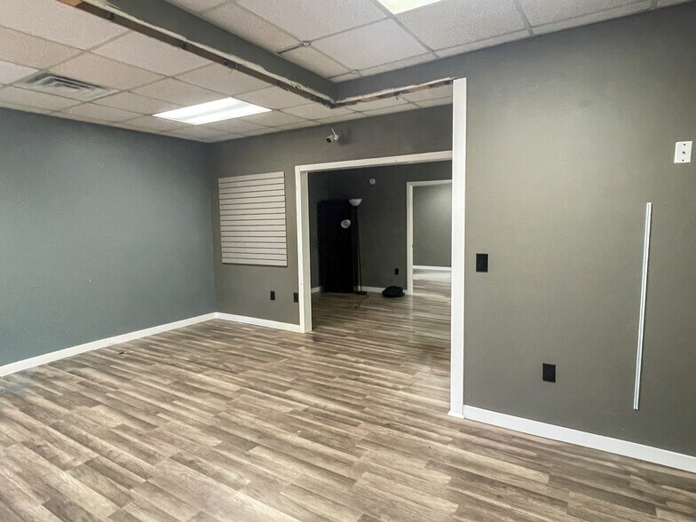 More Photos Of 4663 Franchise St, North Charleston Flex For Lease