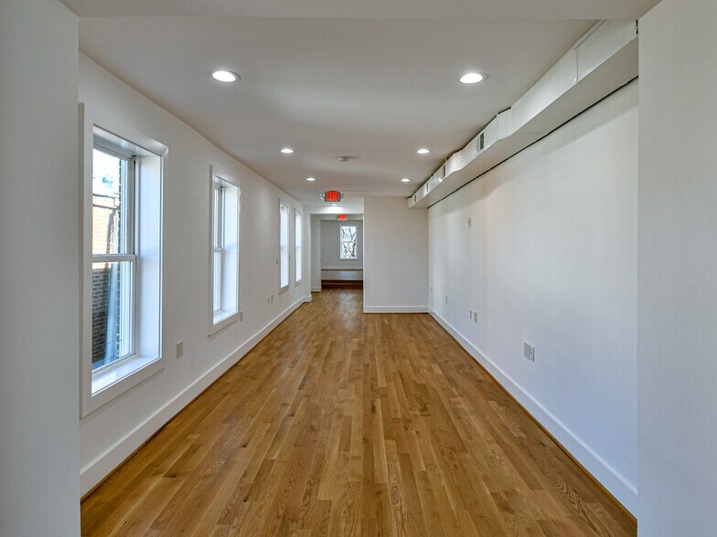 More Photos Of 515 11th St SE, Washington Storefront Retail Office For Sale