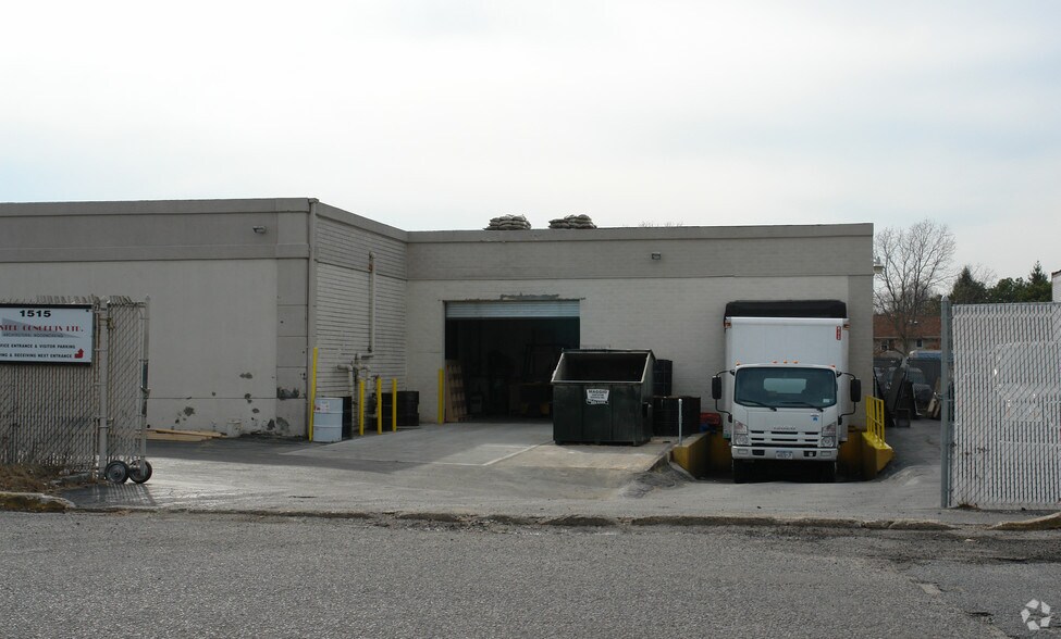 More Photos Of 1515 Fifth Industrial Ct, Bay Shore Warehouse For Lease