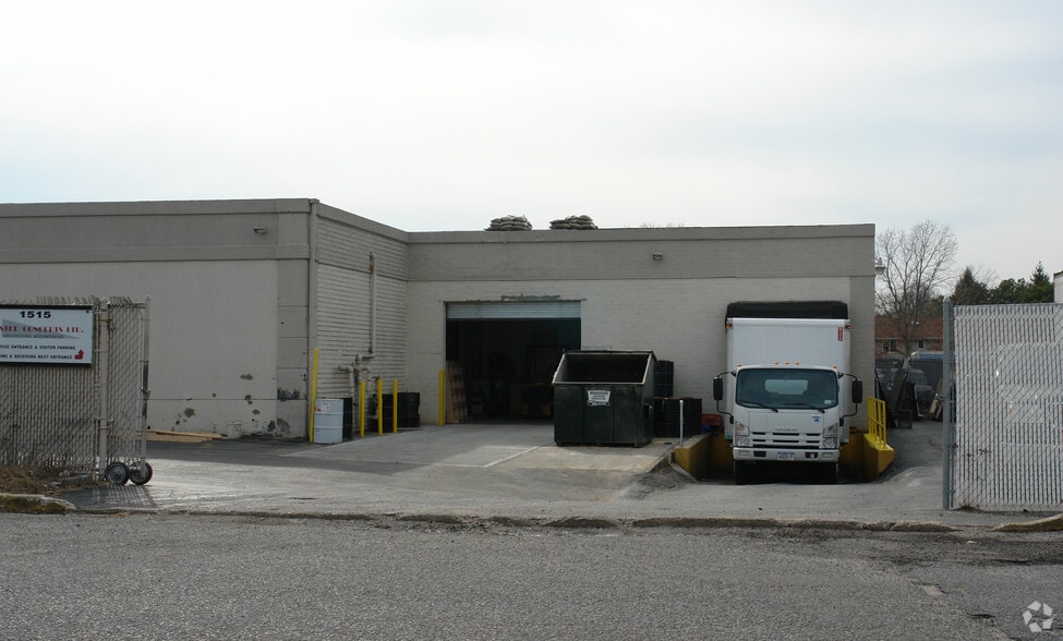 More Photos Of 1515 Fifth Industrial Ct, Bay Shore Warehouse For Lease