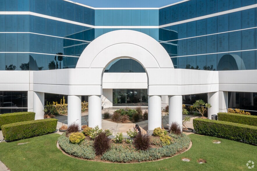 More Photos Of 3350 Shelby St, Ontario Office For Lease