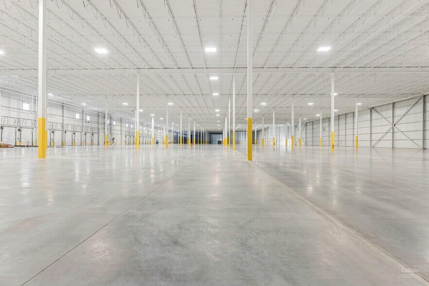 More Photos Of 1575 Clements Rd, Pickering Manufacturing For Lease