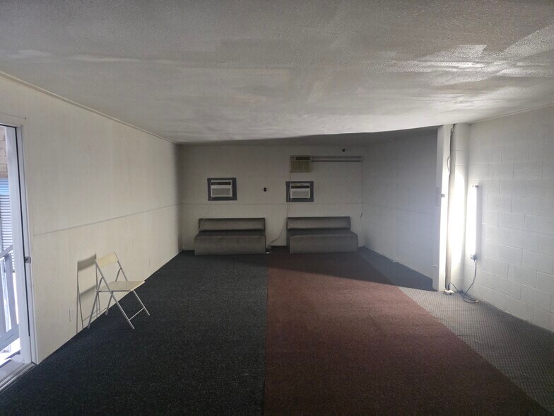 More Photos Of 99-930 Iwaena St, Aiea Warehouse For Lease