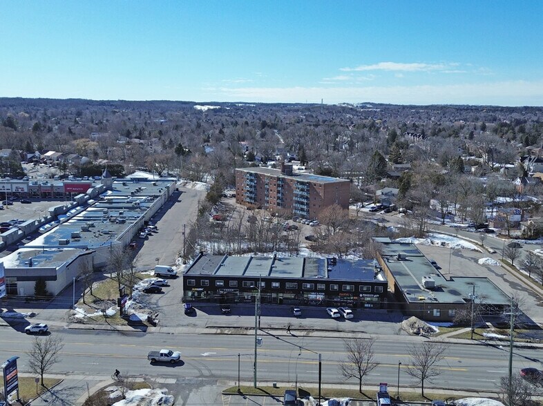Primary Photo Of 14810 Yonge St, Aurora Storefront Retail Residential For Sale