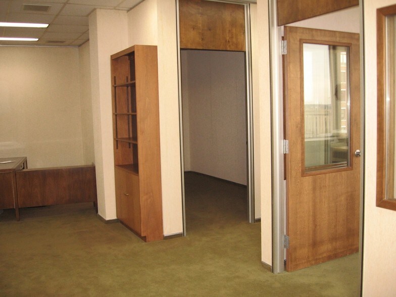 More Photos Of 151 S Rose St, Kalamazoo Medical For Sale