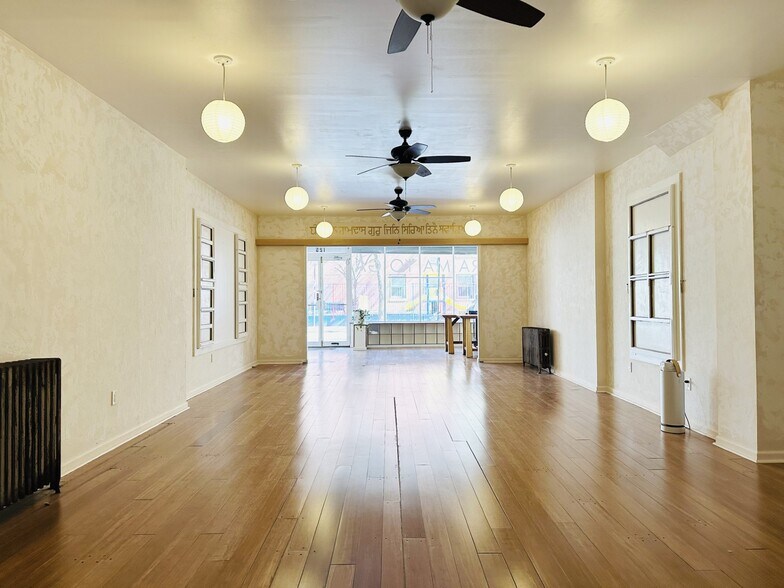 More Photos Of 125 Stanton St, New York Apartments For Lease
