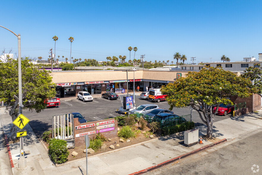 Primary Photo Of 1600-1614 Santa Monica Blvd, Santa Monica Freestanding For Sale