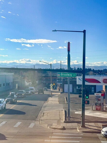 More Photos Of 15 E Iowa Ave, Denver Storefront For Lease