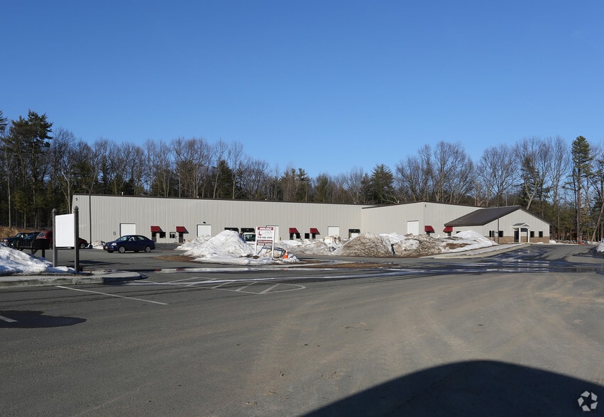 More Photos Of 5 Fairchild Sq, Clifton Park Warehouse For Lease