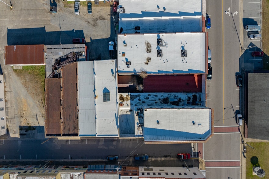 More Photos Of 401 Halifax St, Emporia Office For Sale