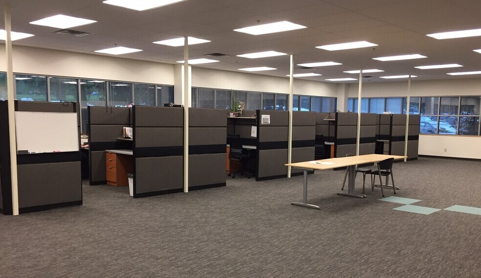 More Photos Of 1663 Liberty Dr, Bloomington Medical For Lease