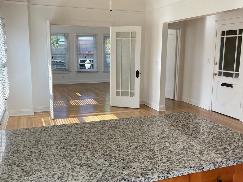 More Photos Of 982-998 The Alameda, San Jose Apartments For Sale