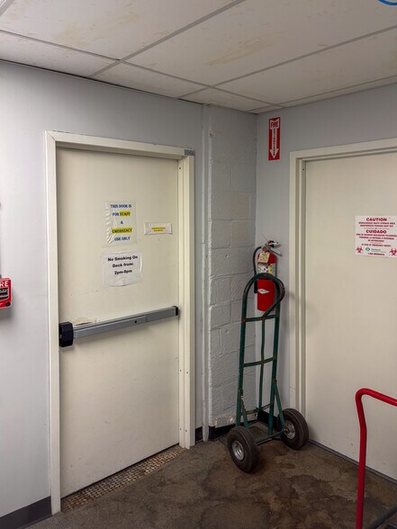 More Photos Of 120 Webster St, Pawtucket Manufacturing For Sale